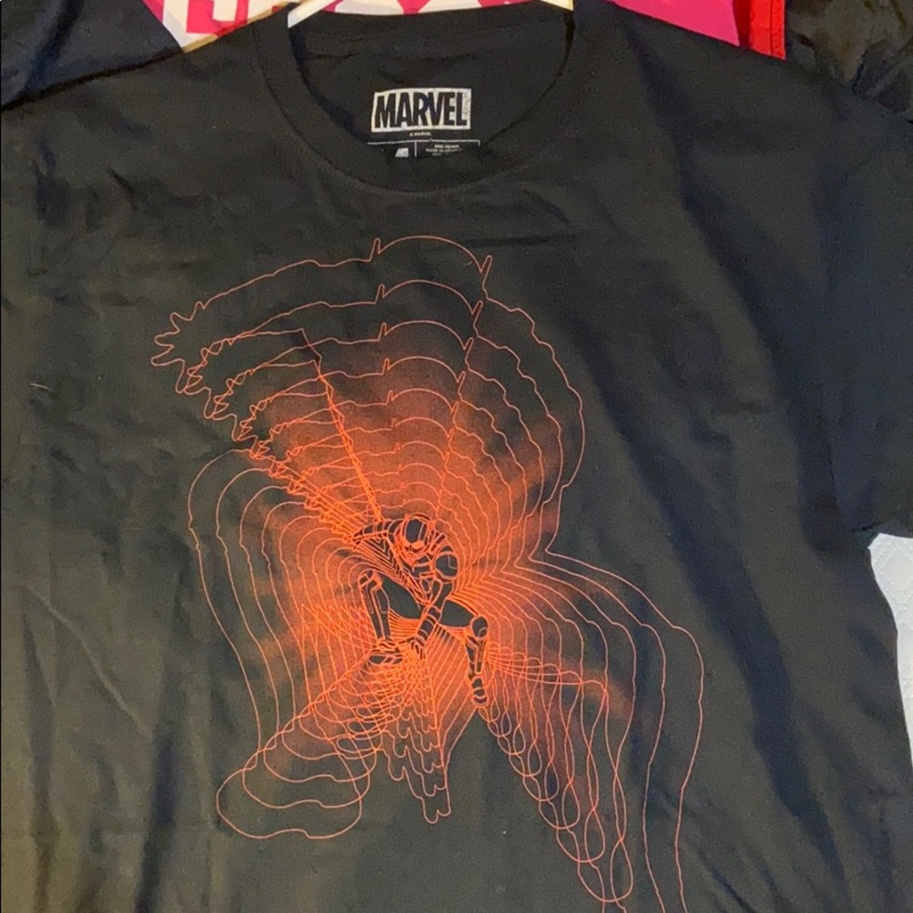 Marvel tee - Picture 2 of 3